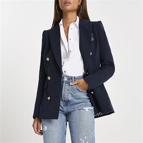 women's navy fitted blazer.